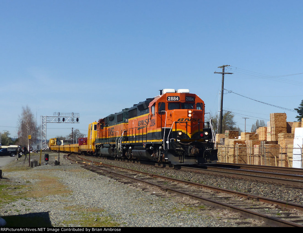 N/b BNSF W-TACTAC